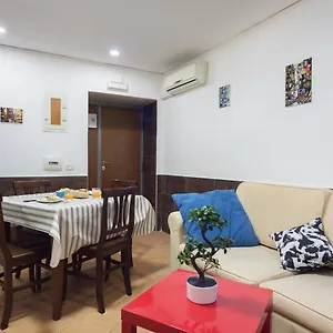 (room In Naples) Casetta Decumani , Napoli Italia